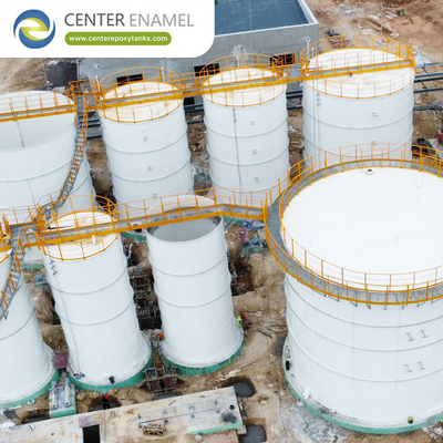 Bể chứa cất phân đoạn nhà máy lọc dầu bằng thép phủ epoxy, quan trọng để lưu trữ các sản phẩm chưng cất dầu mỏ trong quá trình lọc dầu