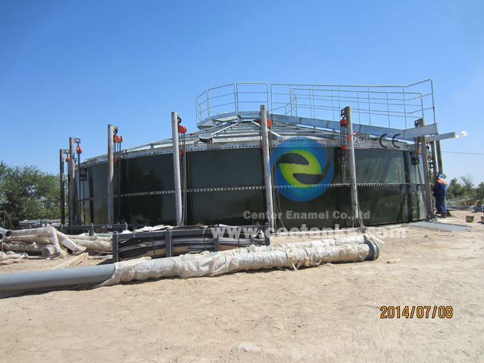 Các bể lưu trữ nước bằng bê tông hoặc thủy tinh để xử lý nước cộng đồng 1